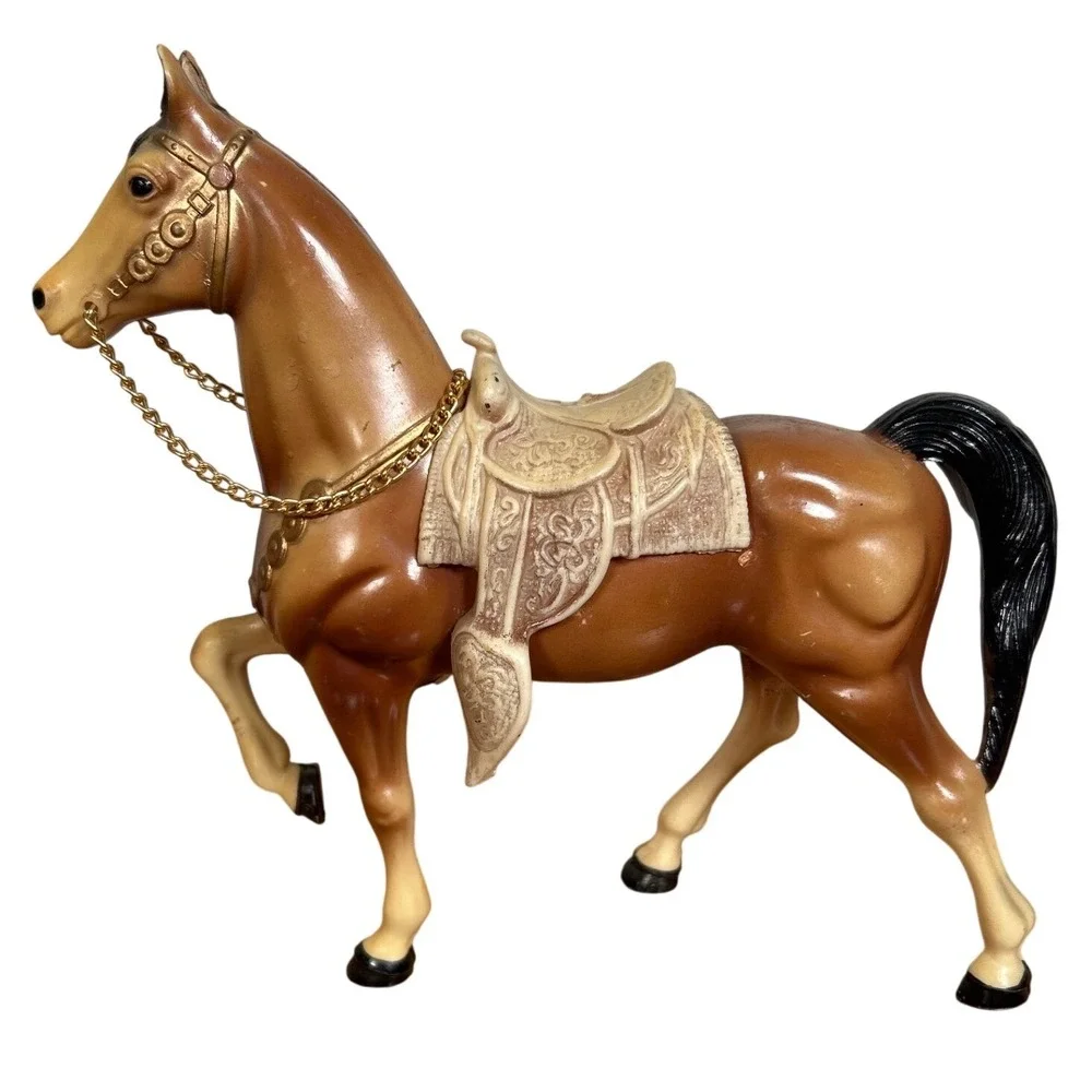 Vintage Hong Kong Plastic Horse Figurines Western Saddle Chains Retro Toy Set/2